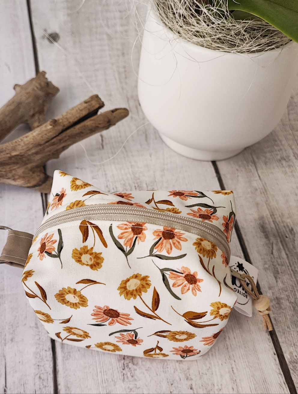 BEAUTY CASE | Fiori vintage e boho