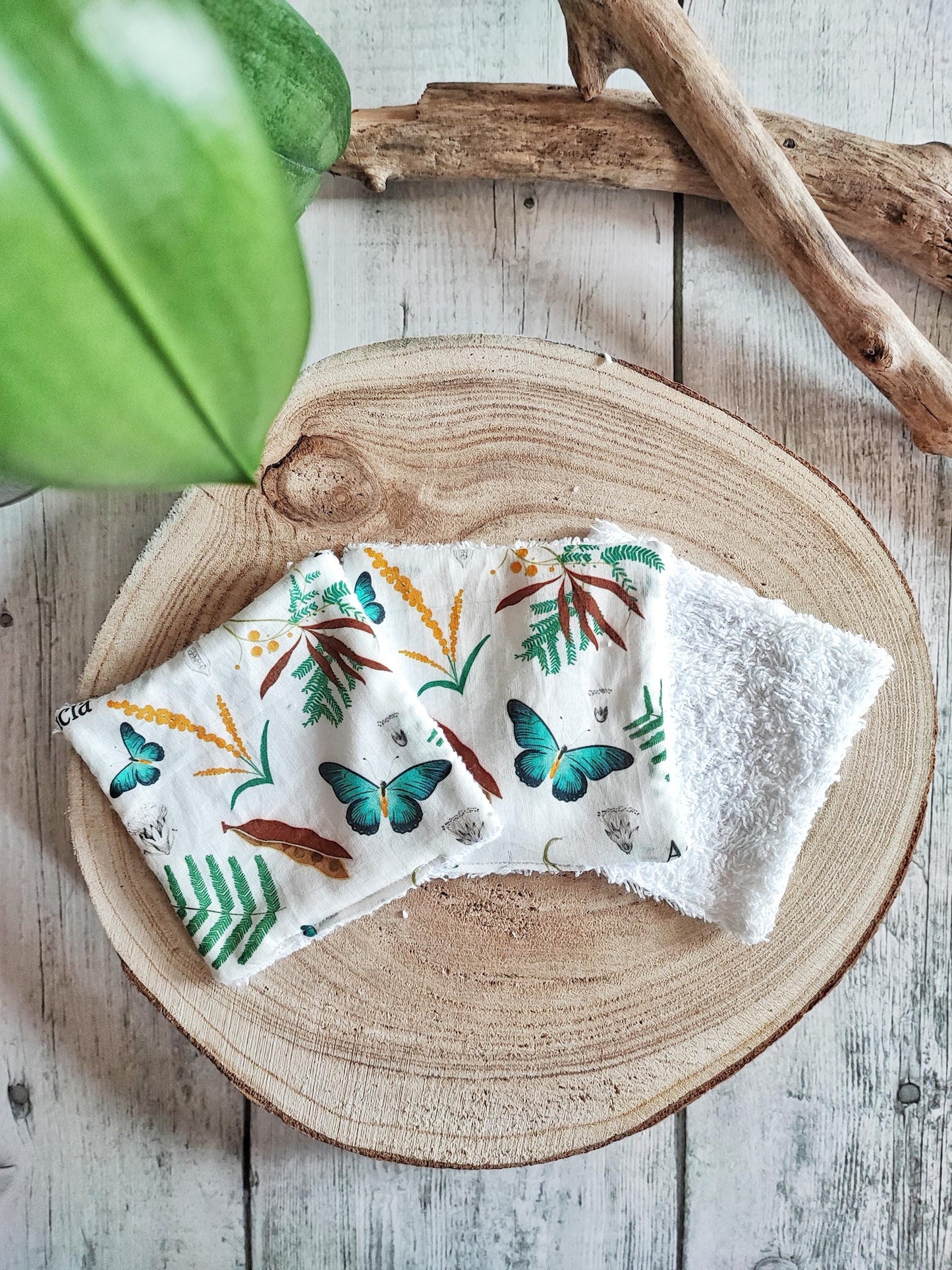 3 PADS ESFOLIANTI PER IL VISO LAVABILI