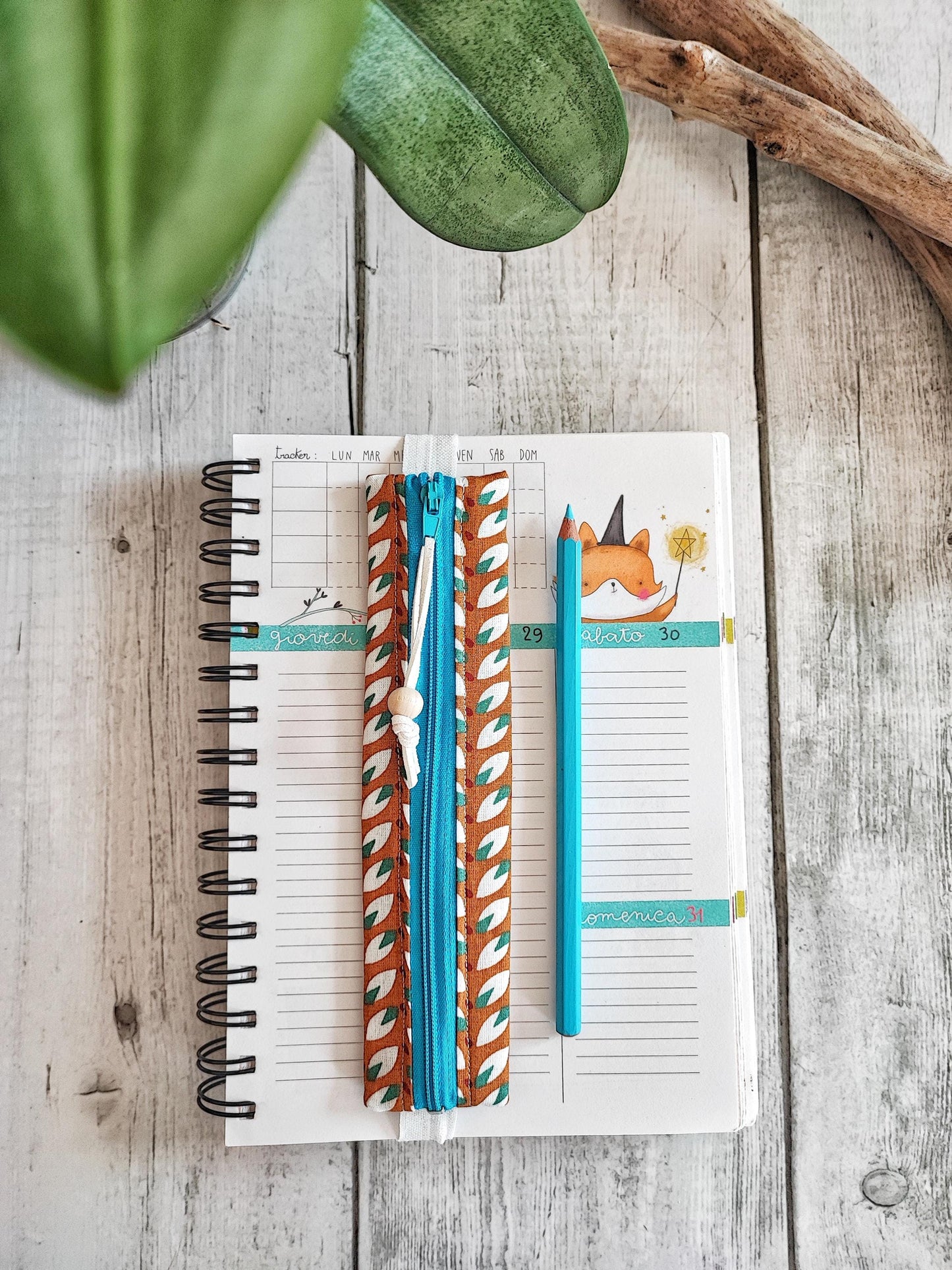 ASTUCCIO CON ELASTICO PER AGENDA | 6x17 cm, Fantasia Moscata - azzurro