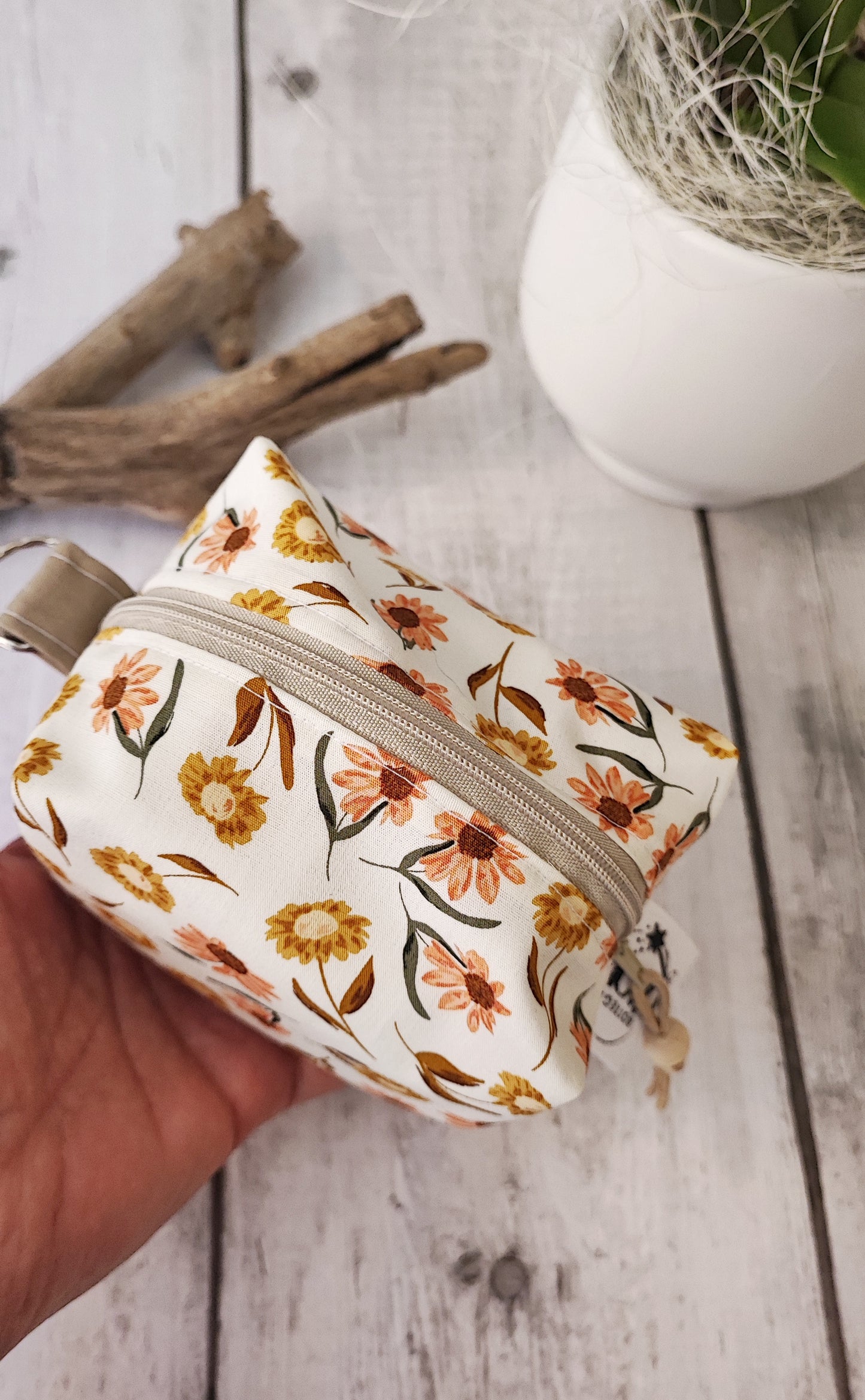 BEAUTY CASE | Fiori vintage e boho