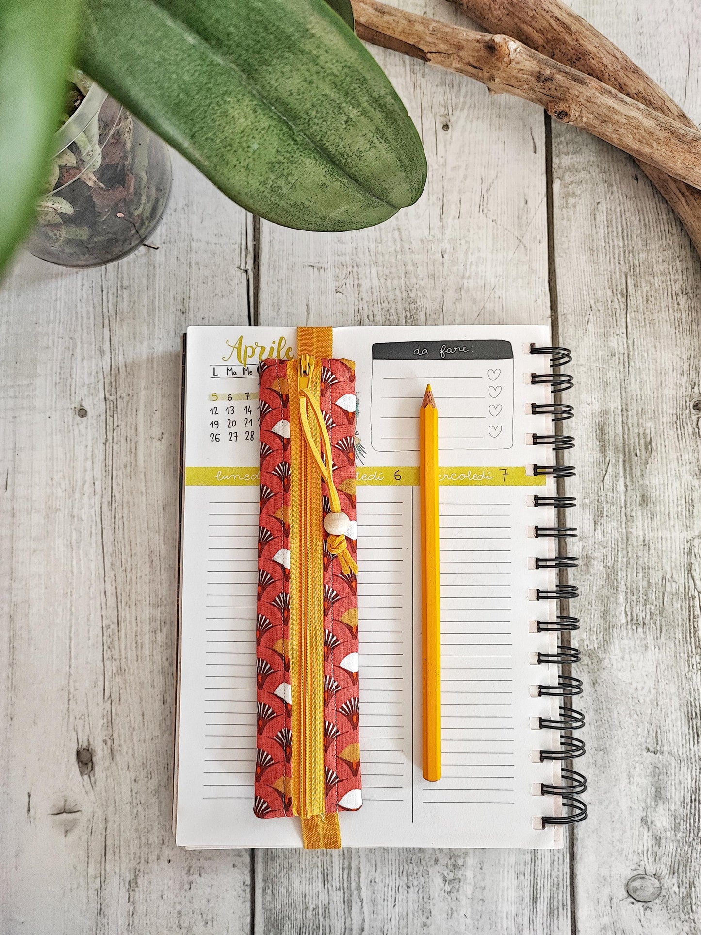 ASTUCCIO CON ELASTICO PER AGENDA | 6x17 cm, Fantasia Mostarda - Marsala