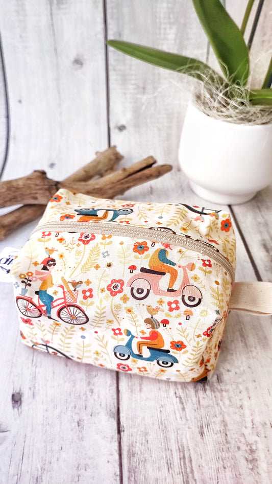 BEAUTY CASE | Primavera in vespa
