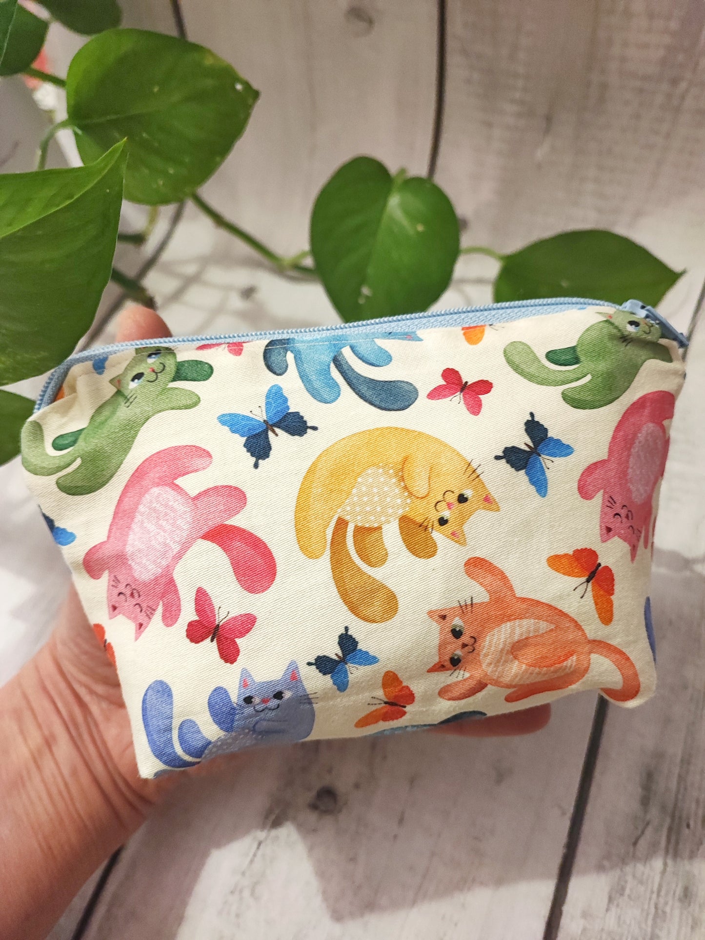 POCHETTE/ BEAUTY CON FANTASIA  GATTI