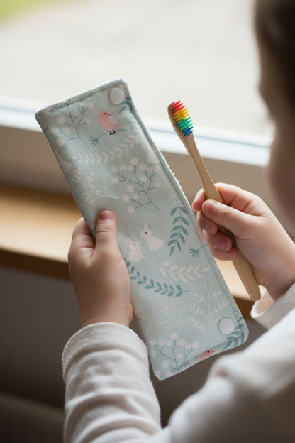 CUSTODIA PER SPAZZOLINO E DENTIFRICIO PER BAMBINI