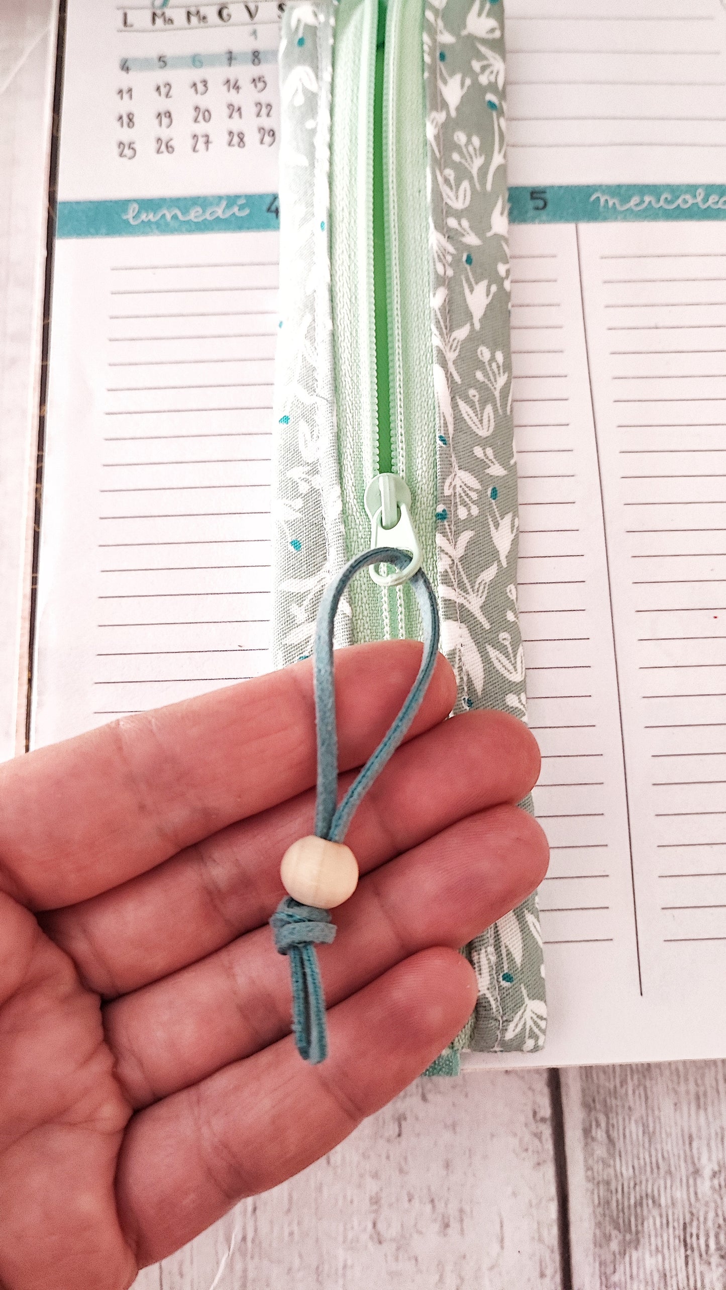 ASTUCCIO CON ELASTICO PER AGENDA | 6x17 cm, Fantasia acqua marina